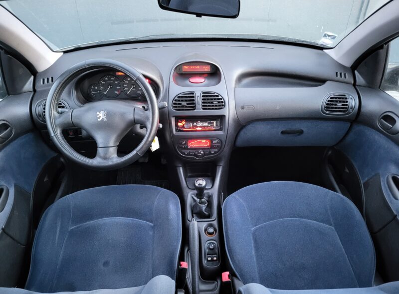 PEUGEOT 206 2000