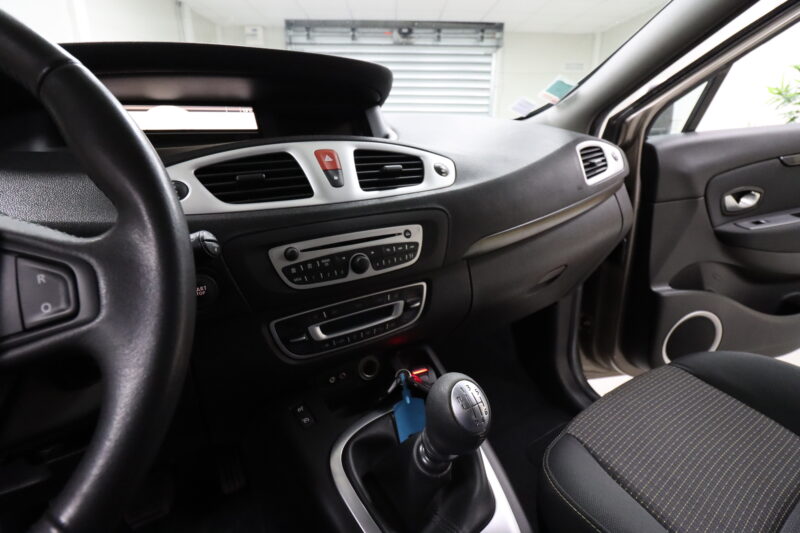 RENAULT SCENIC 2010