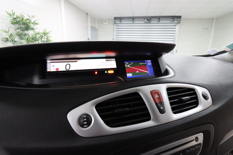 RENAULT SCENIC 2010