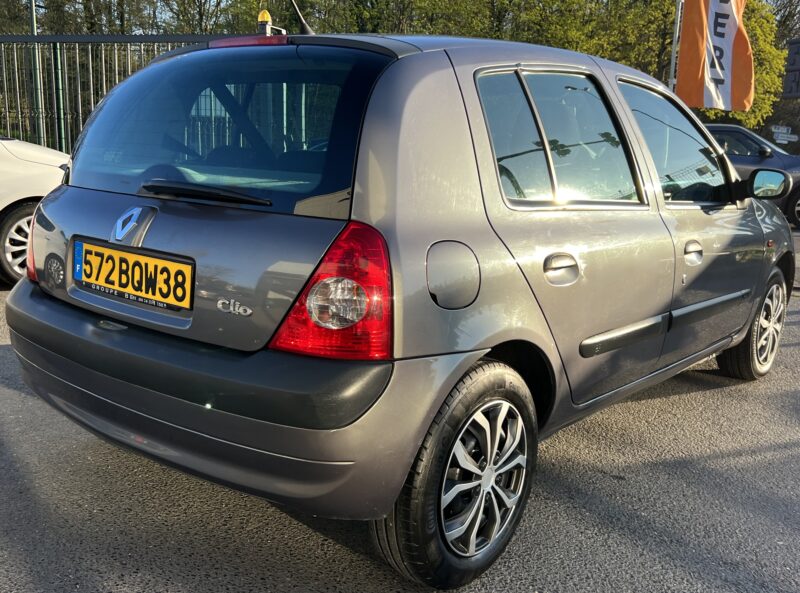 RENAULT CLIO II PHASE 2 1.2 75 Cv 1ERE MAIN / 5 PORTES 68 900 Kms ORIGINE FRANCE - Garantie1an