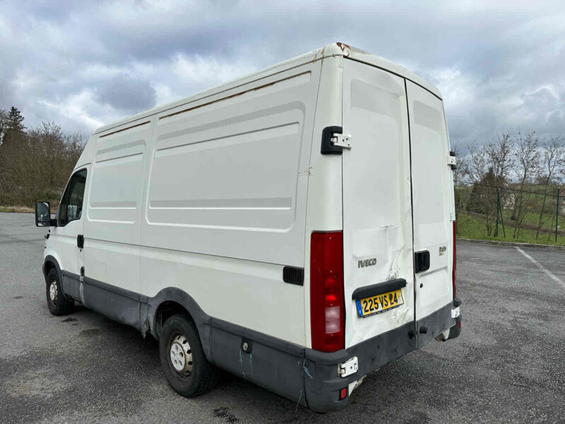 IVECO DAILY III Camionnette 2005