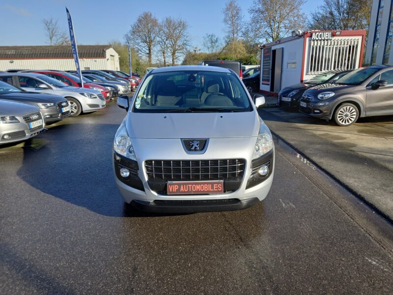 PEUGEOT 3008 Monospace 2013