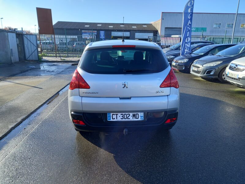 PEUGEOT 3008 Monospace 2013