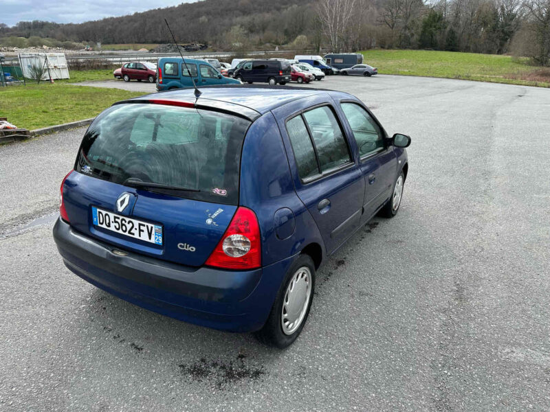 RENAULT CLIO II 2004