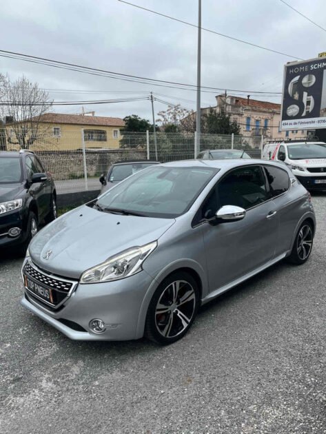 PEUGEOT 208  gti1.6 GTi 1598cm3 200cv