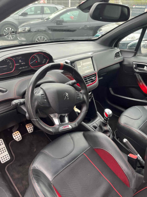 PEUGEOT 208  gti1.6 GTi 1598cm3 200cv