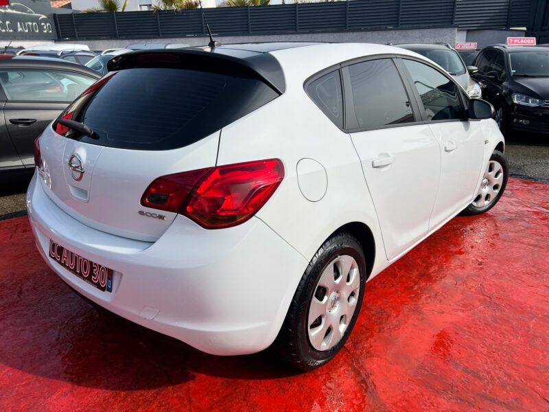 OPEL ASTRA J 2011