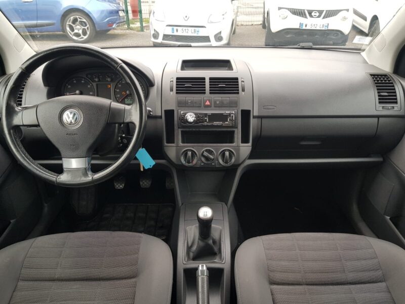 VOLKSWAGEN POLO IV 1.2i 60CV CONFORLTINE 