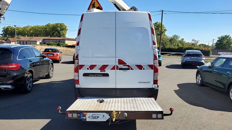 RENAULT MASTER III 2.3 dCi 130 L2H2 GRAND CONFORT