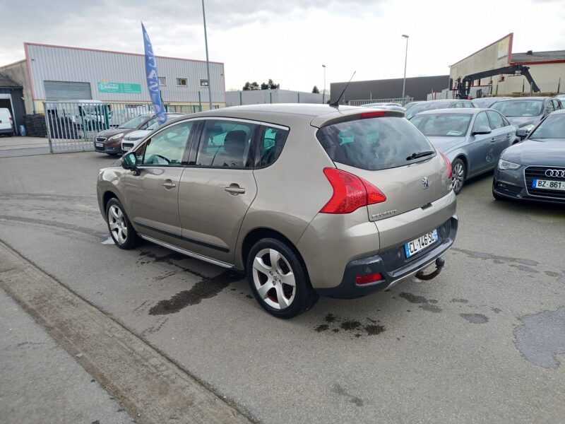 PEUGEOT 3008 Monospace 2012