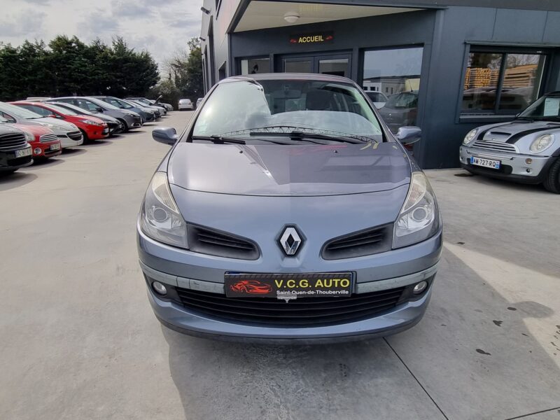 RENAULT CLIO III 1.2 16V 75 Confort Dynamique