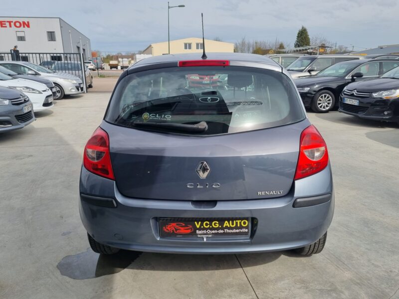 RENAULT CLIO III 1.2 16V 75 Confort Dynamique