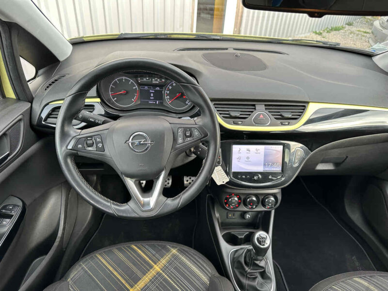 OPEL CORSA E 2015