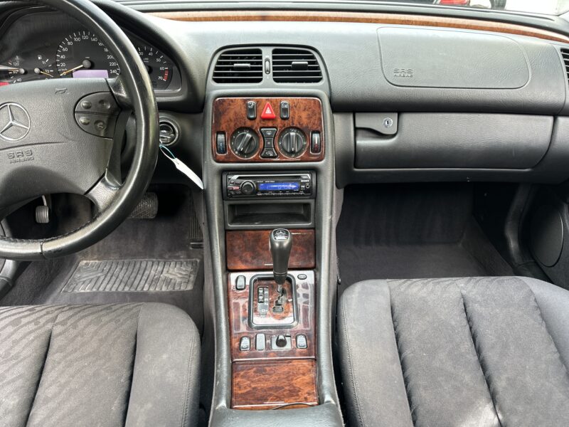 MERCEDES BENZ CLK 200 BOITE AUTO PAYER EN 4 X 