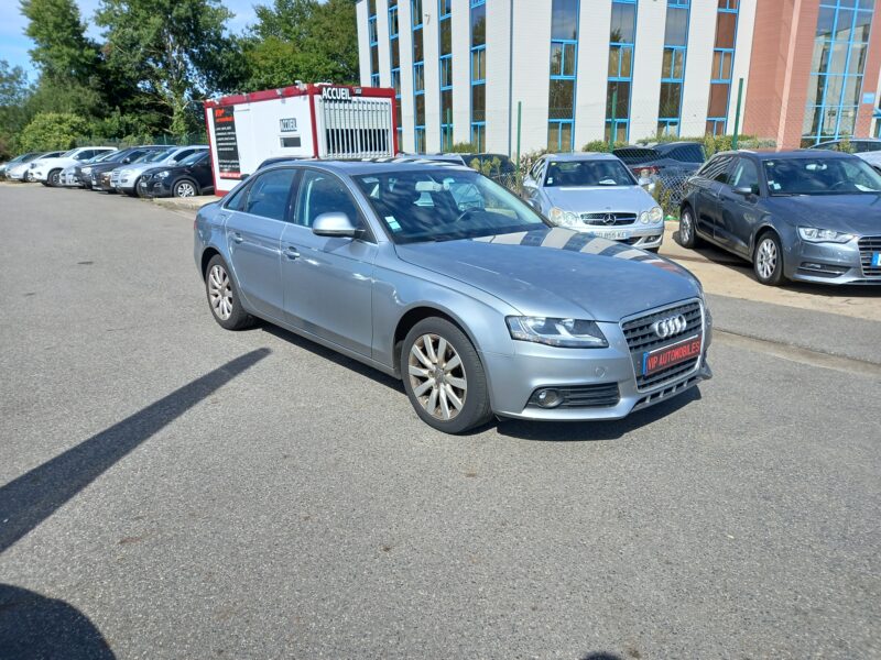 AUDI A4 2008