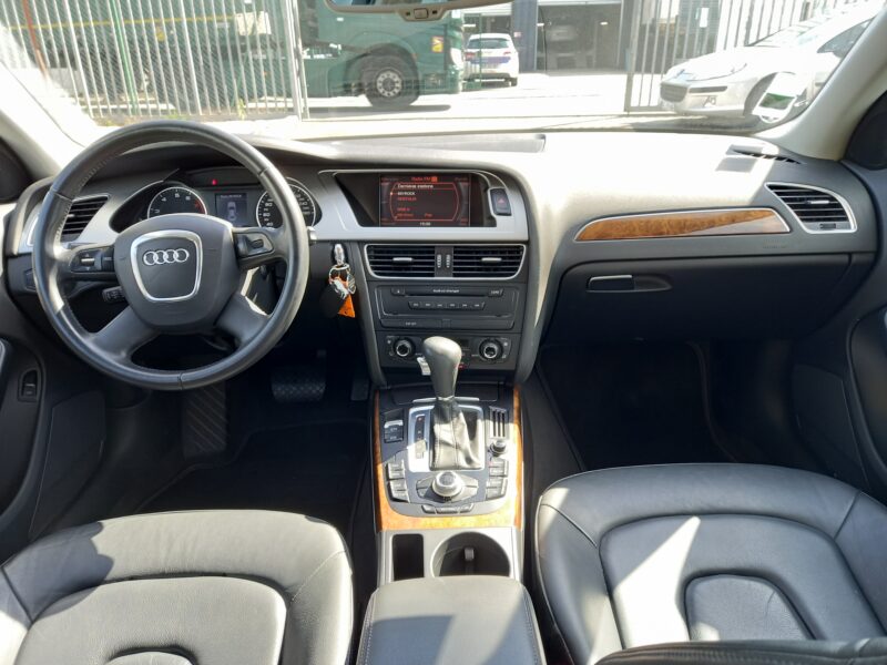 AUDI A4 2008