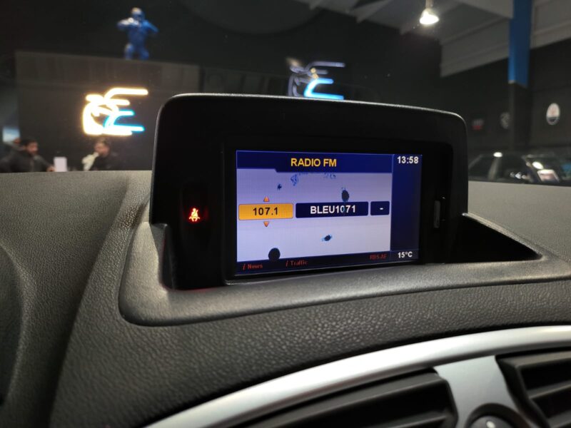 RENAULT CLIO III 1.5 dCi 70cv DYNAMIC TOMTOM BVM5 DISTRIBUTION OK