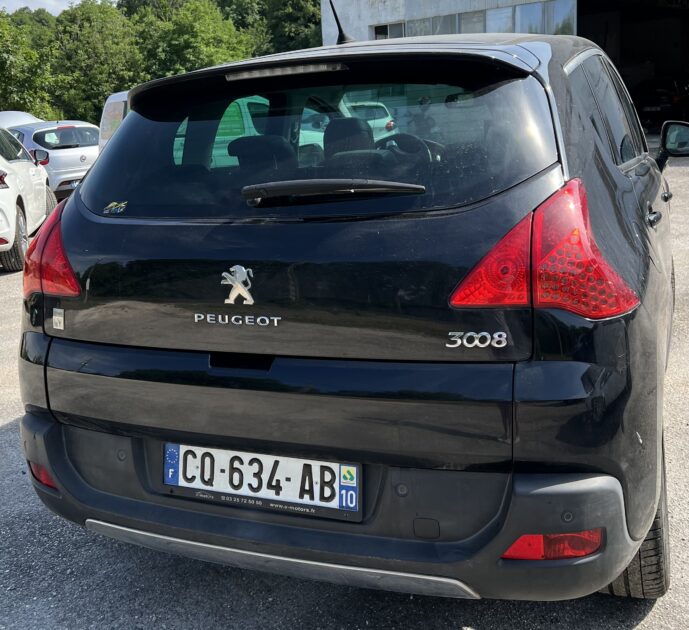 PEUGEOT 3008 MONOSPACE 2.0 HDI 200CH 4X4 