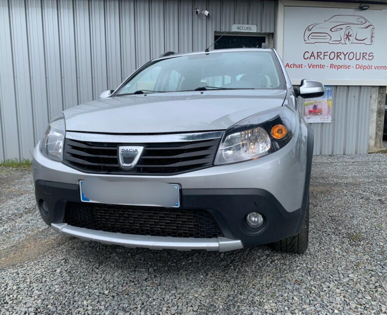 DACIA SANDERO 2012