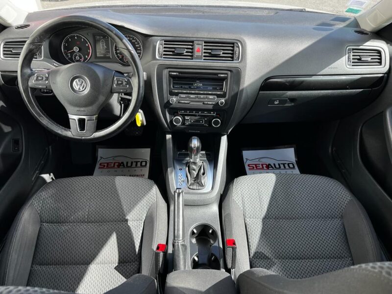 VOLKSWAGEN JETTA IV 2012