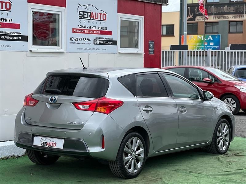 TOYOTA AURIS 2013