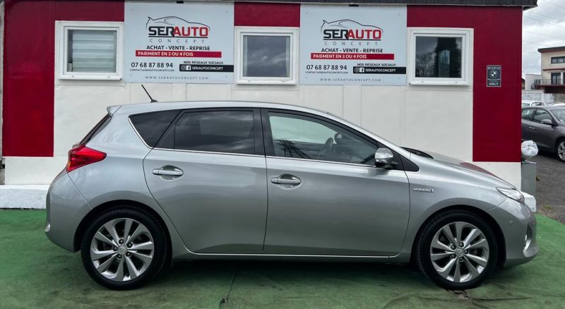 TOYOTA AURIS 2013