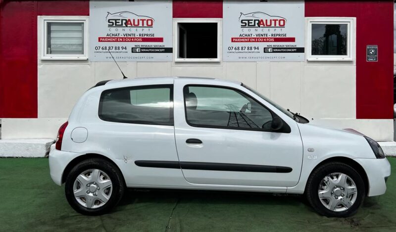 RENAULT CLIO II SOCIETE 2009