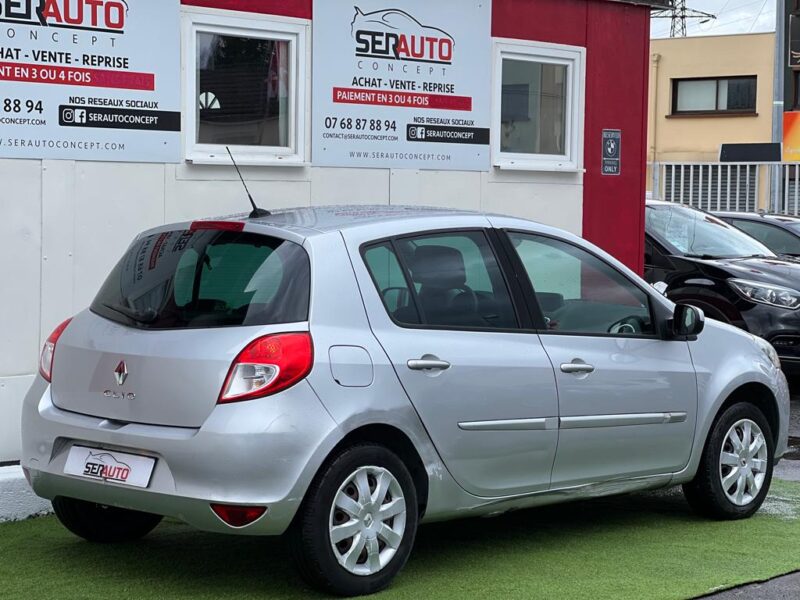 RENAULT CLIO III 2010