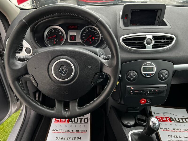 RENAULT CLIO III 2010