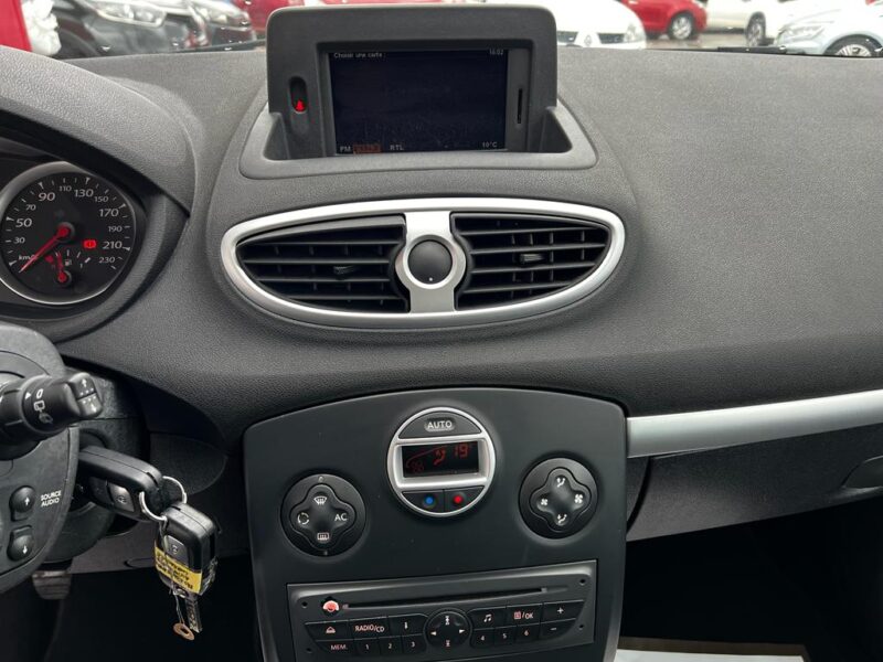 RENAULT CLIO III 2010