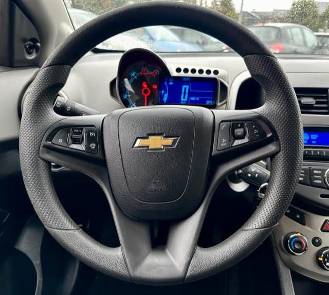 CHEVROLET AVEO  2013