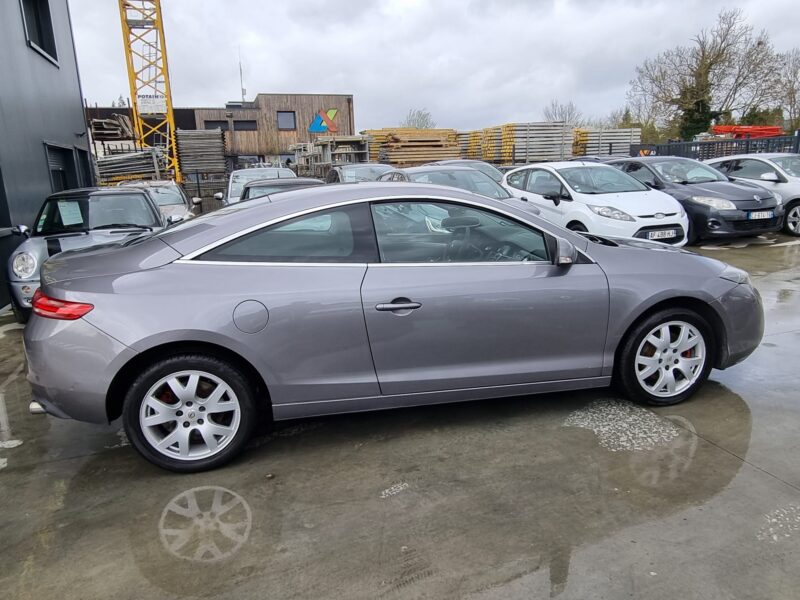 RENAULT LAGUNA Coupé 2010