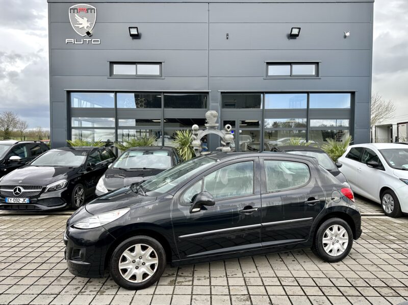 PEUGEOT 207+ 1.4 HDi 70CH BLUE LION