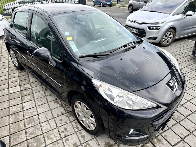 PEUGEOT 207+ 1.4 HDi 70CH BLUE LION