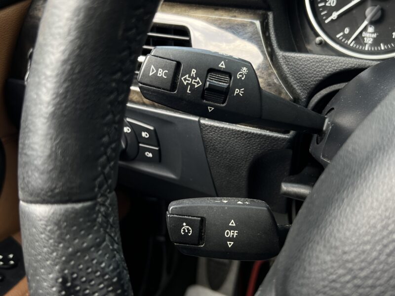BMW SERIE 3 COUPE E92 330D 3.0 6 CYLINDRES 245 Cv PACK M SPORT / TOIT OUVRANT CUIR GPS - Garantie1an