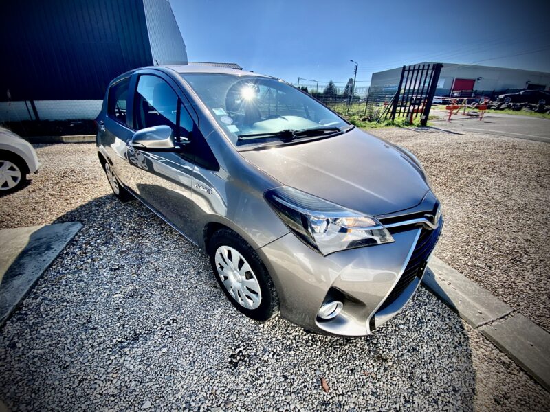 TOYOTA YARIS DYNAMIC 2014