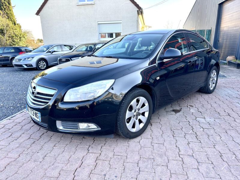 OPEL INSIGNIA 2010