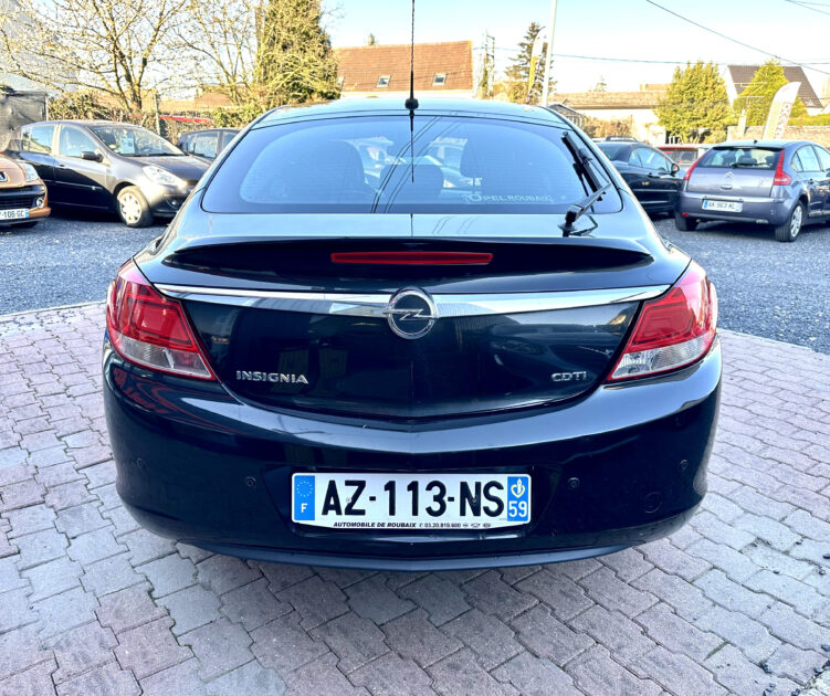 OPEL INSIGNIA 2010