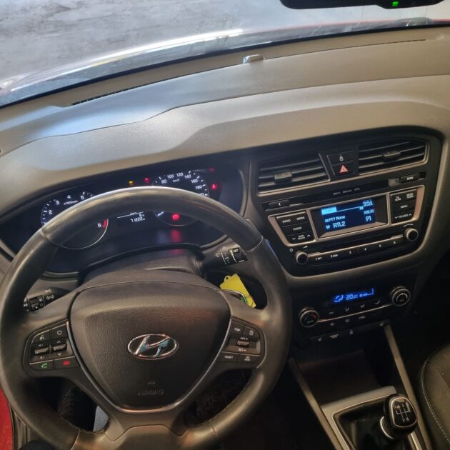 HYUNDAI i20 II 2017