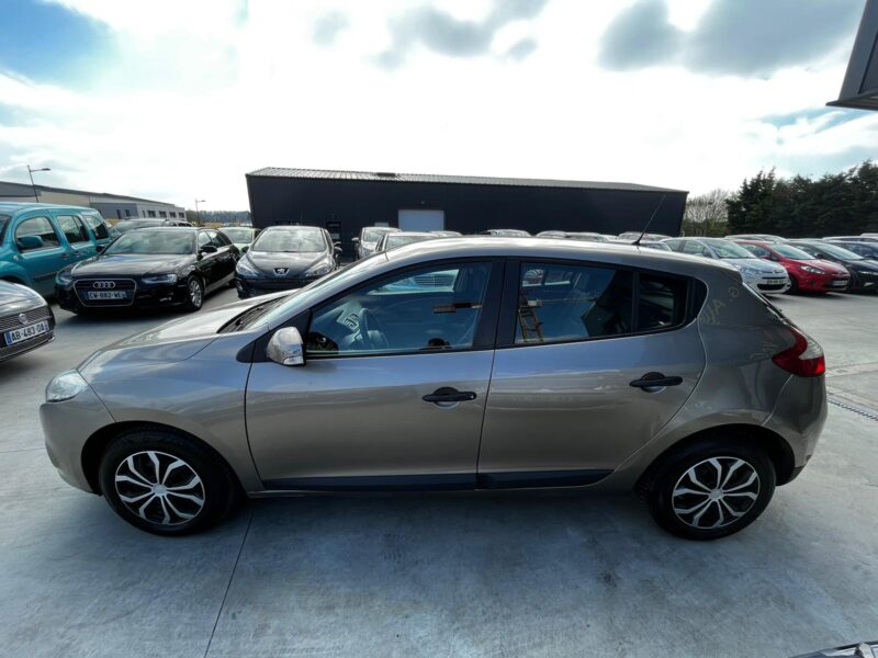 RENAULT MEGANE III 1.5 dCi 90 Authentique