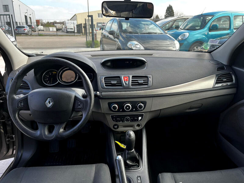 RENAULT MEGANE III 1.5 dCi 90 Authentique