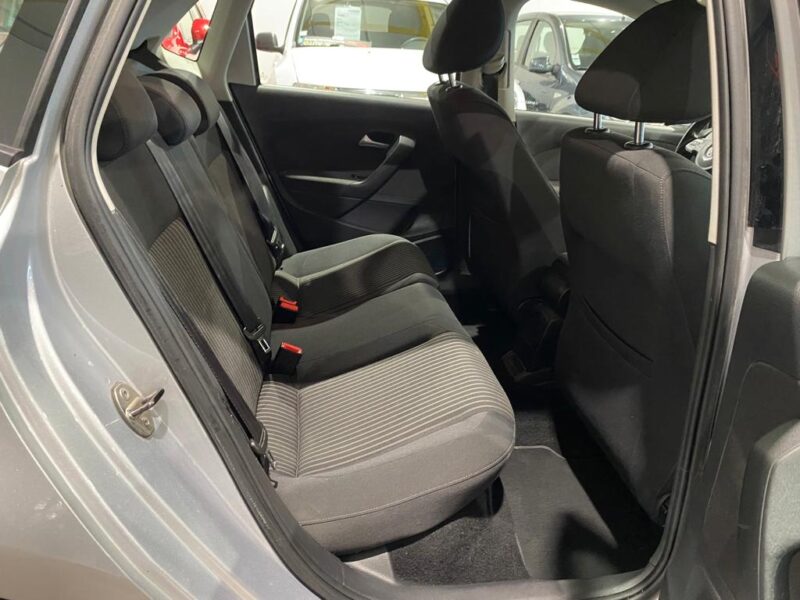 VOLKSWAGEN POLO V 1.6 TDI 90 SportLine