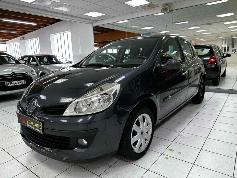 RENAULT CLIO III 1.5 dCi 70ch eco2 Dynamique