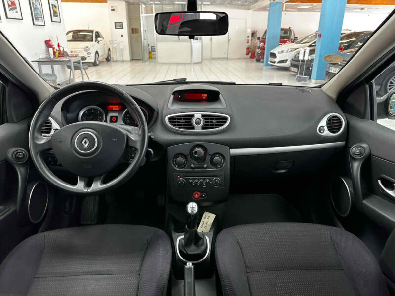 RENAULT CLIO III 1.5 dCi 70ch eco2 Dynamique