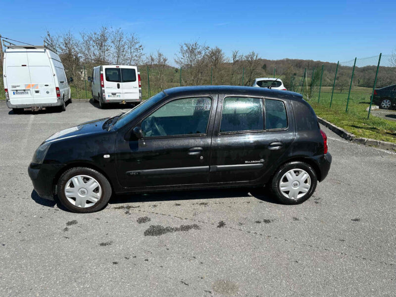 RENAULT CLIO II 2003