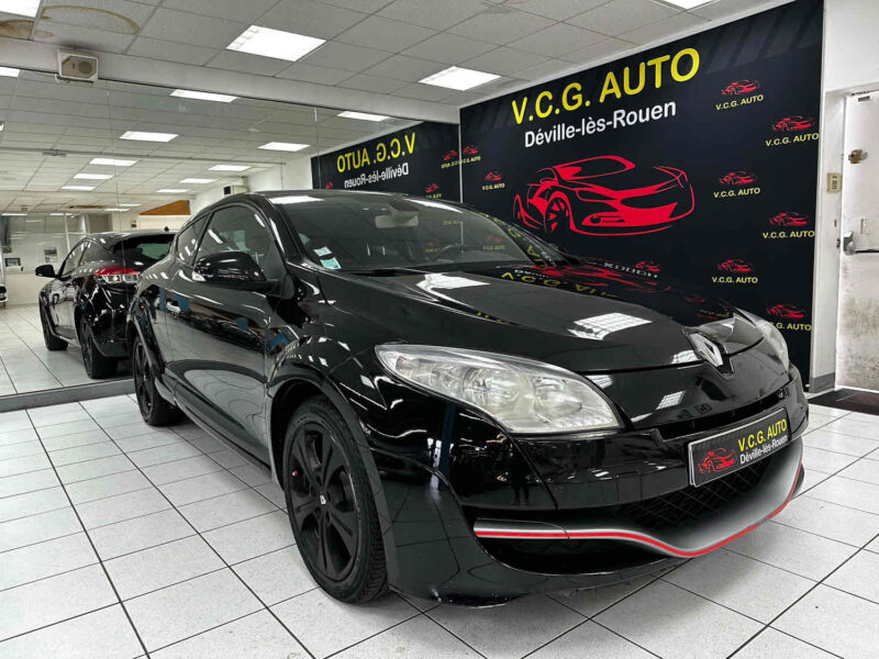 RENAULT MEGANE III Coupé 1.5 dCi 105 eCo2 Dynamique Pack RS