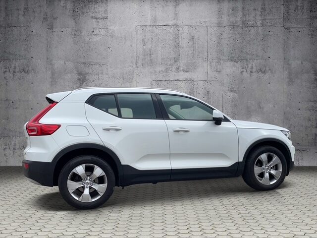 VOLVO XC40 2020