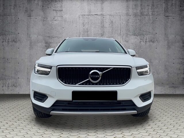 VOLVO XC40 2020