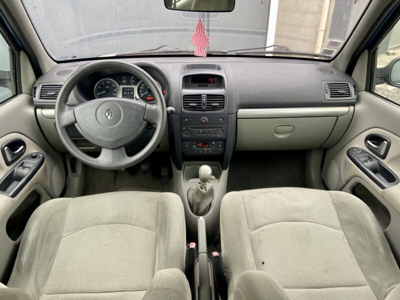 RENAULT CLIO II 2003