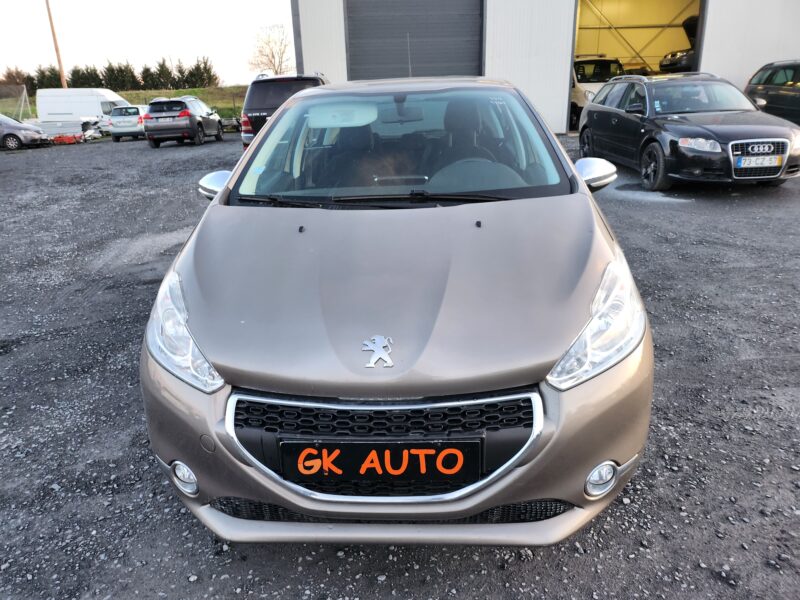 PEUGEOT 208 HDI 68CV URBAN SOUL 2013 157000 KM 